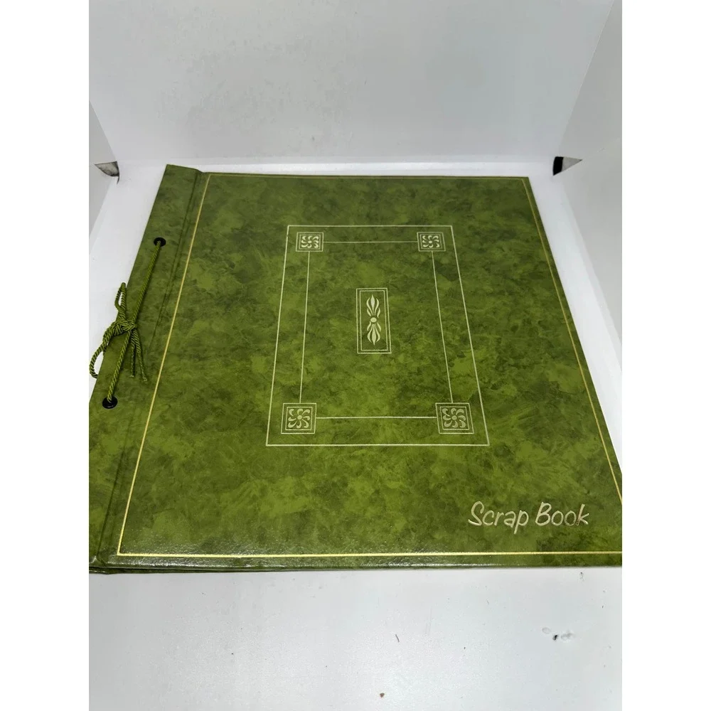 VTG Scrapbook Green Faux Leather Gold Embossed String Tie Large Blank Pages